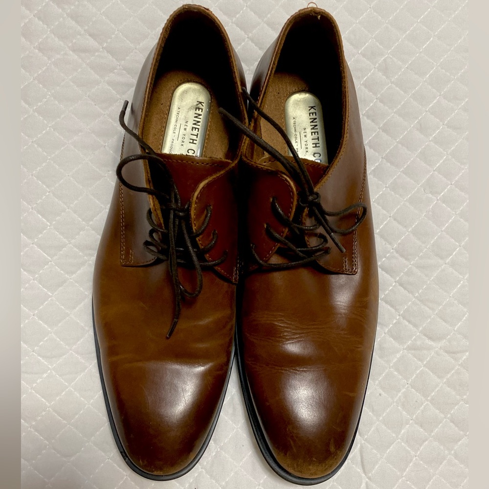 Kenneth Cole Reaction Logan Flex Lace Up Mens Dress Shoes
Size 8.5M
.